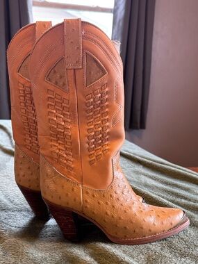 Vintage Zodiac Tan Ostrich-Texture Western Heeled Boots